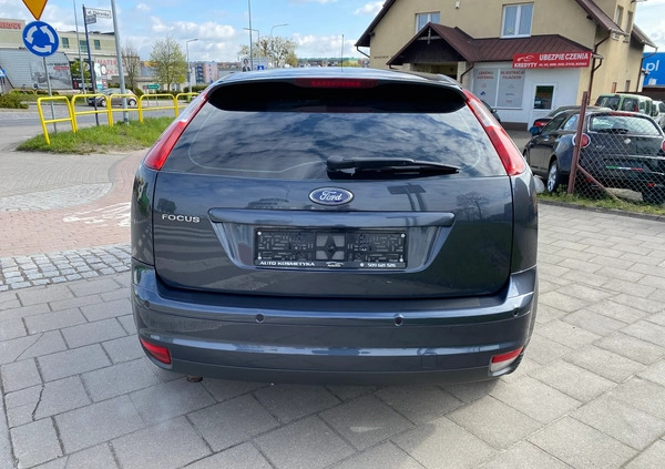 Ford Focus cena 10999 przebieg: 244000, rok produkcji 2005 z Golina małe 232